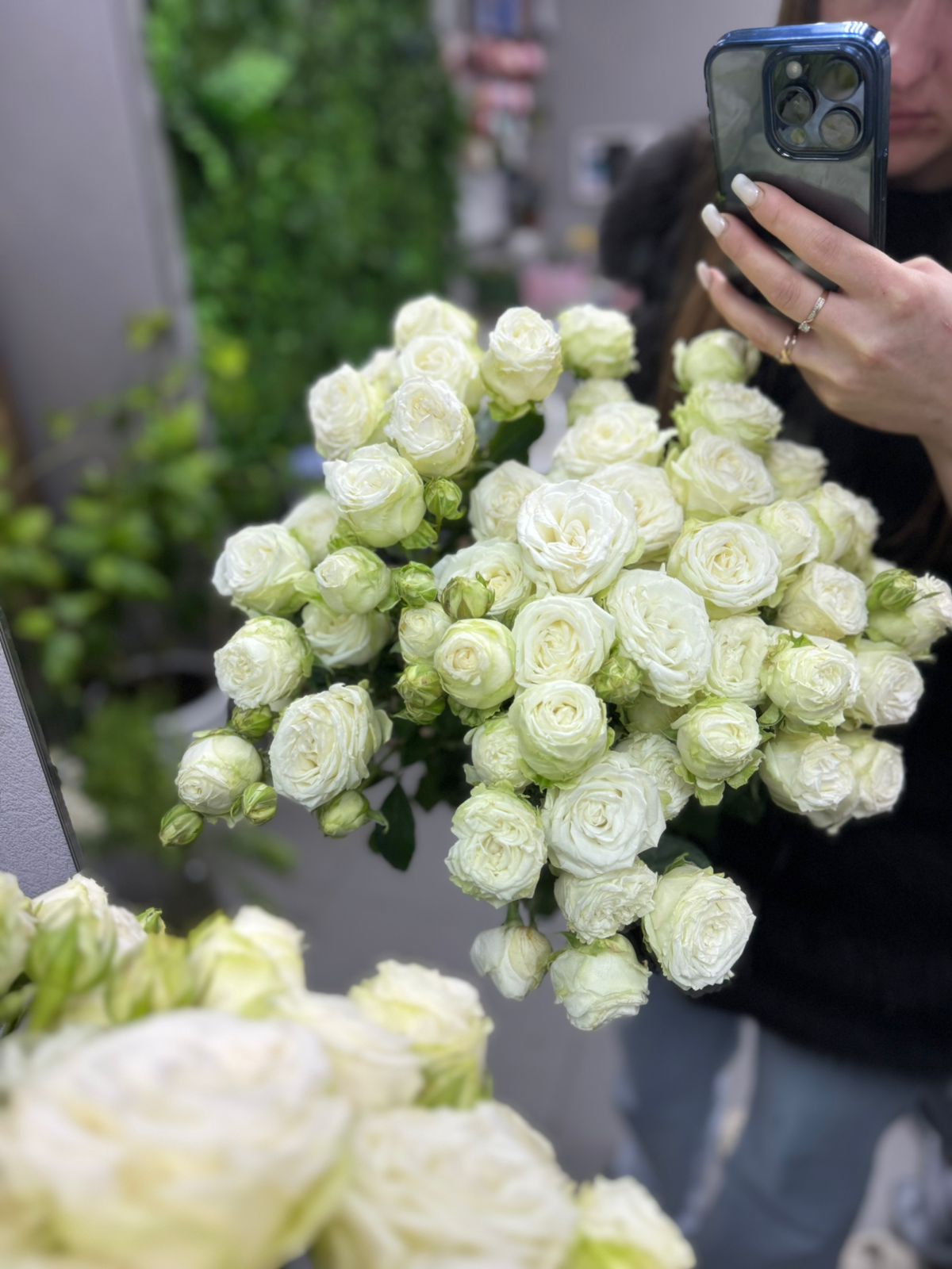 Розы «Пионочка»